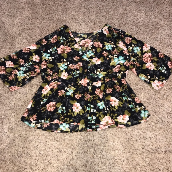 Miss Lili Tops - Plus Size Floral Blouse